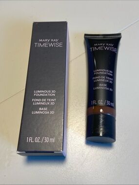 Mary Kay NEW IN BOX Timewise Matte 3D Foundation Bronze C 170 1 FL Oz 30ml